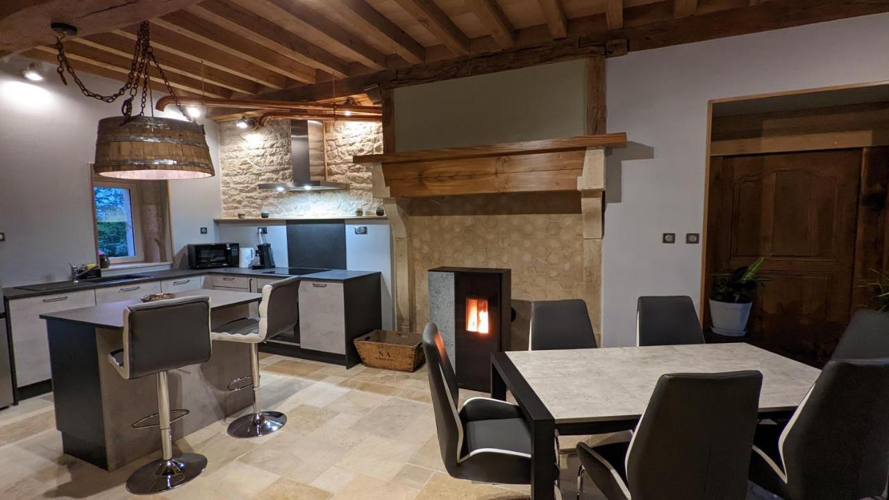 La Ferme Du Chateau Beire-le-Châtel Exteriör bild