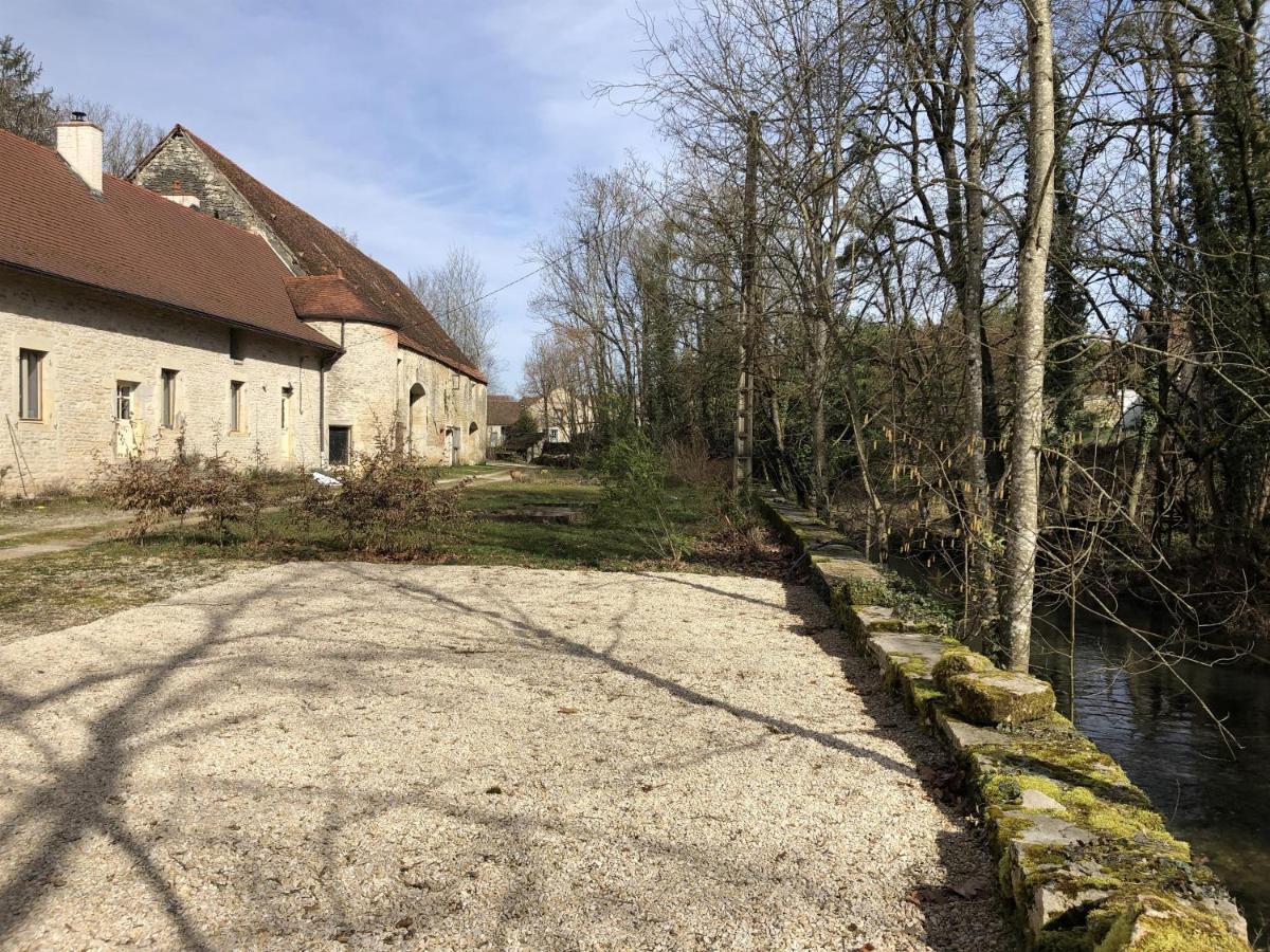 La Ferme Du Chateau Beire-le-Châtel Exteriör bild