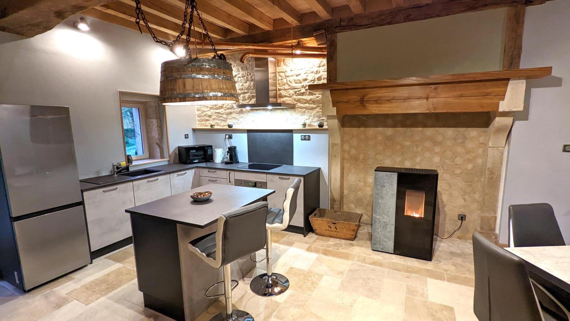 La Ferme Du Chateau Beire-le-Châtel Exteriör bild